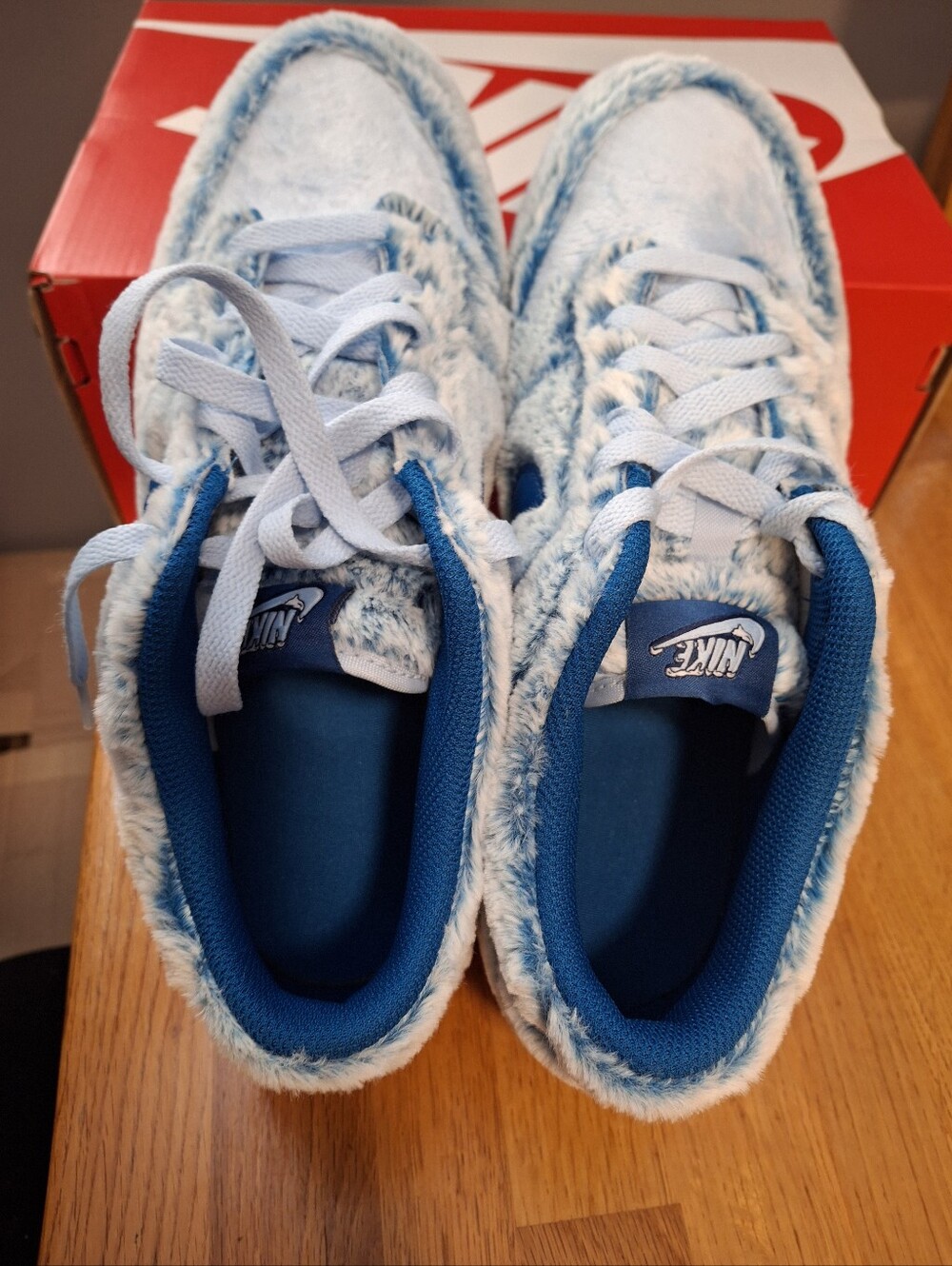 Nike Dunk Low ( BG) Abominable Snowman NIB - Picture 5 of 16